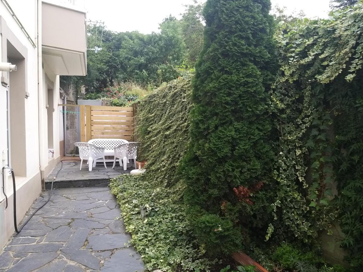 Apartamento Con Pequeno Jardin En El Centro Ferrol Ngoại thất bức ảnh