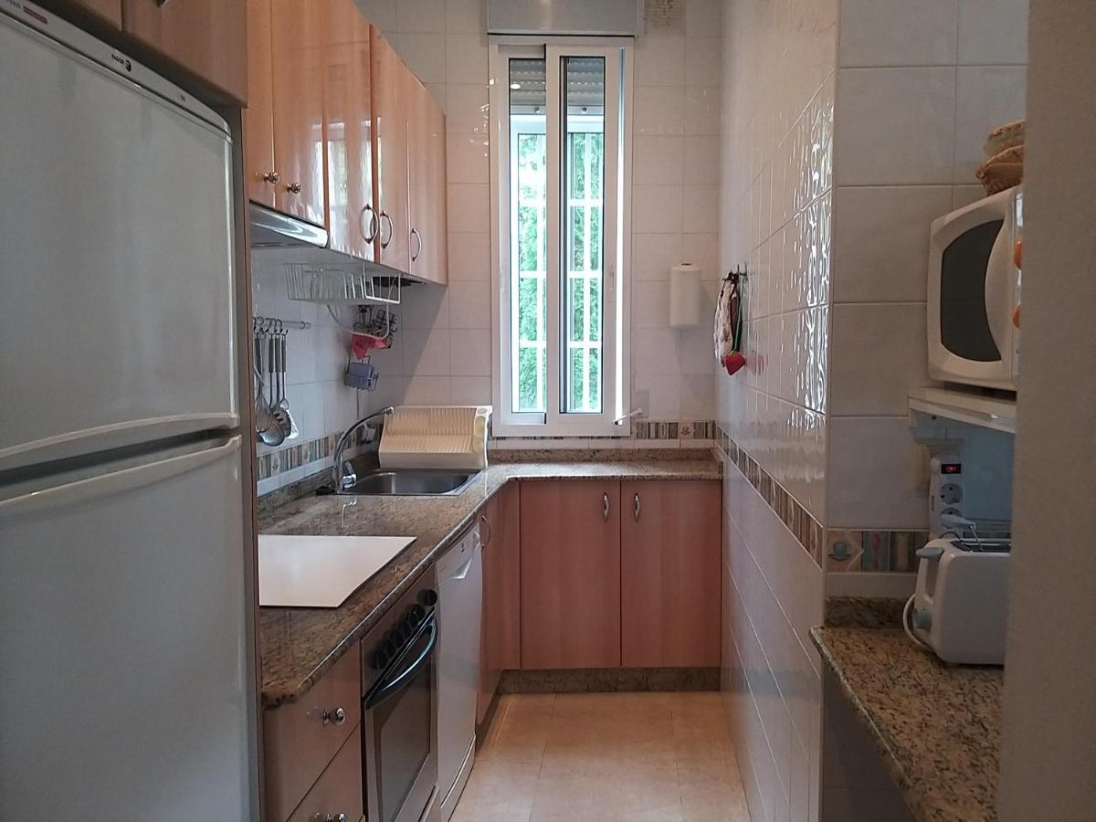 Apartamento Con Pequeno Jardin En El Centro Ferrol Ngoại thất bức ảnh